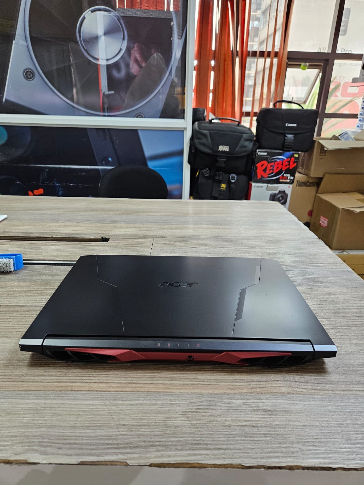 Acer Nitro 5 AN515-57 Gaming Laptop – Intel Core i5 11th Gen, 32GB RAM, 512GB NVMe SSD, NVIDIA RTX 3050 Ti 4GB