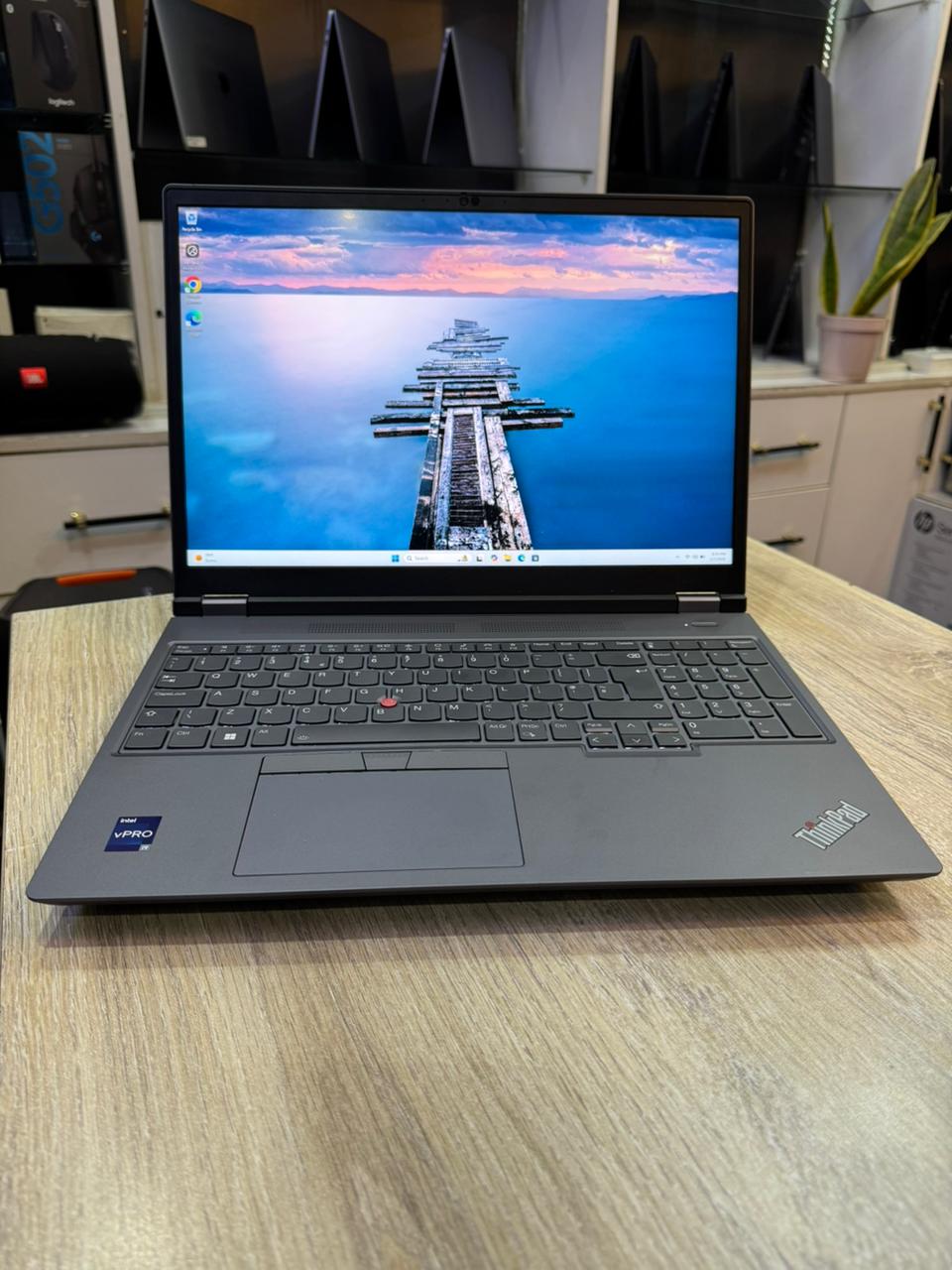 Lenovo ThinkPad P16 G2 – Intel Core i9 13th Gen, 48GB RAM, 1TB SSD, NVIDIA RTX 5000 Ada 16GB, 2K Display, Workstation Laptop